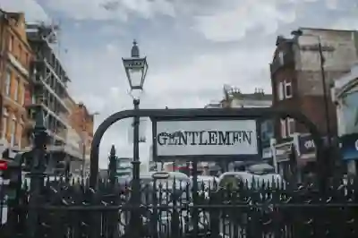 공용 충전기 사용 시 보안을 지키는 꿀팁 알아보자